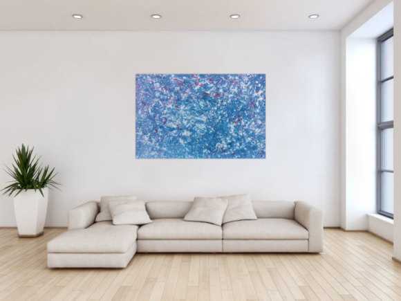 Modernes Gemälde abstrakt in hellblau und weiß mit etwas pink