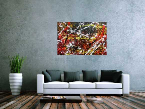 Sehr abstraktes Acrylgemälde in dunklen Farben mit schwarz weiß rot und gelb