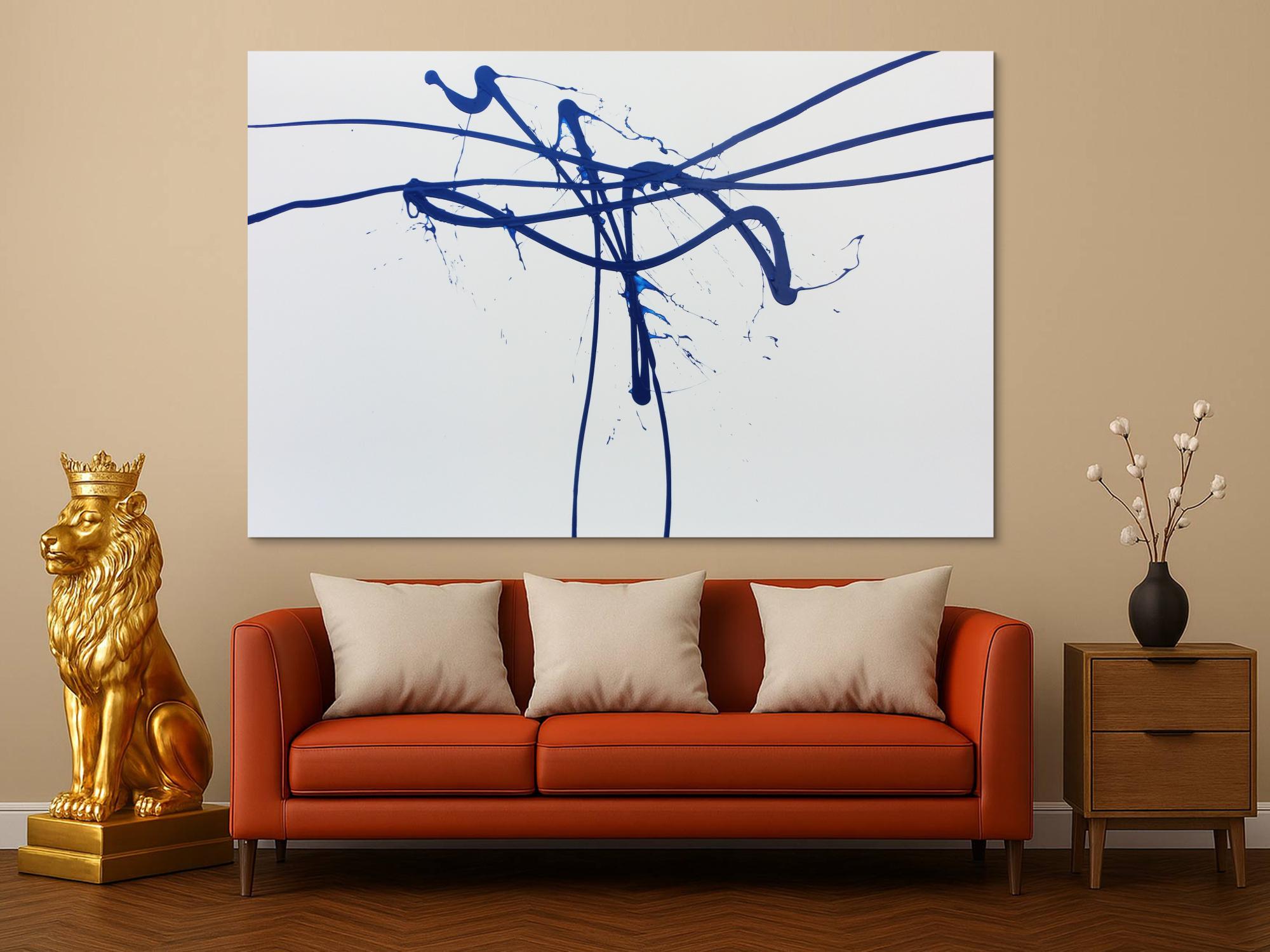 Minimalistisches abstraktes Gemälde in weiß und blau sehr modern